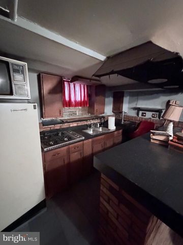 510 SHIPLEY RD, Linthicum Heights, MD 21090