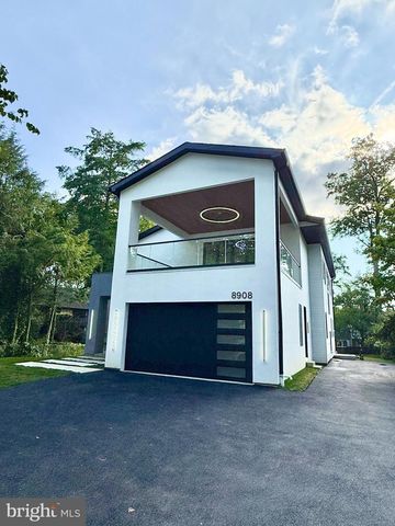 8908 MOHAWK LN, Bethesda, MD 20817