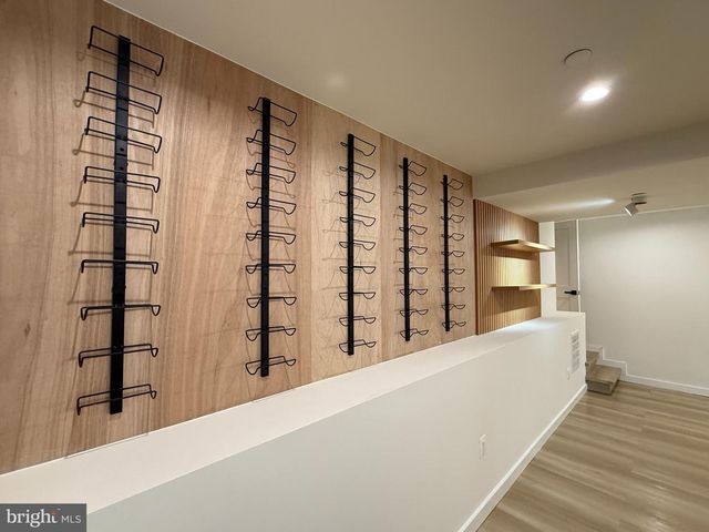 8908 MOHAWK LN, Bethesda, MD 20817