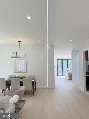 8908 MOHAWK LN, Bethesda, MD 20817