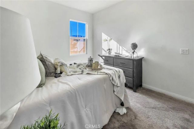 4884 Sicily, Lake Elsinore, CA 92530