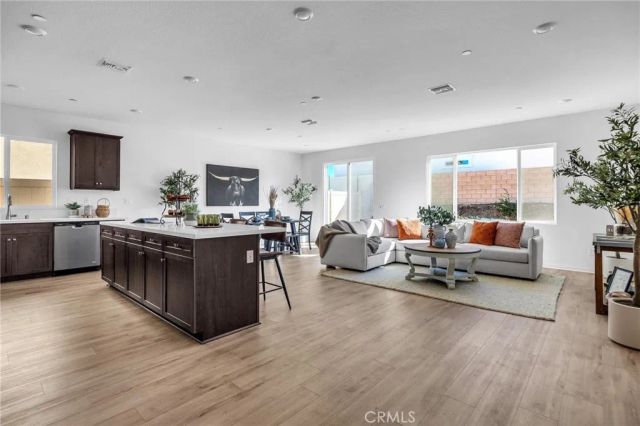 4884 Sicily, Lake Elsinore, CA 92530