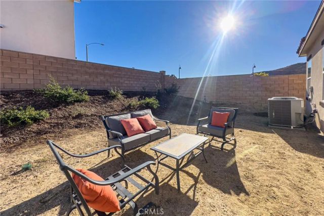 4884 Sicily, Lake Elsinore, CA 92530