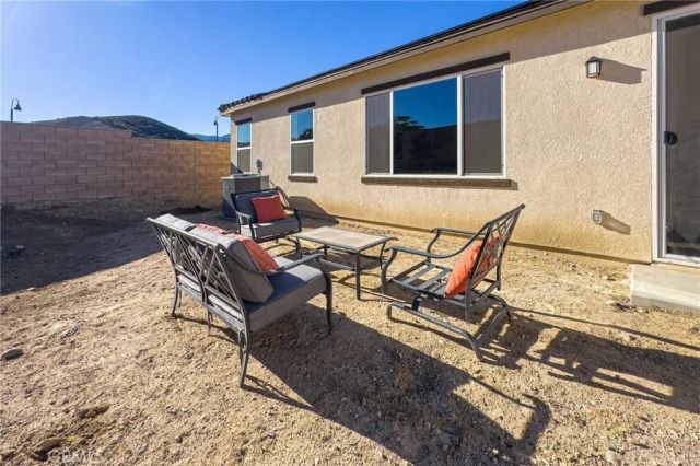 4884 Sicily, Lake Elsinore, CA 92530