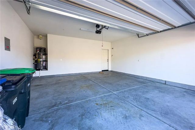 4884 Sicily, Lake Elsinore, CA 92530