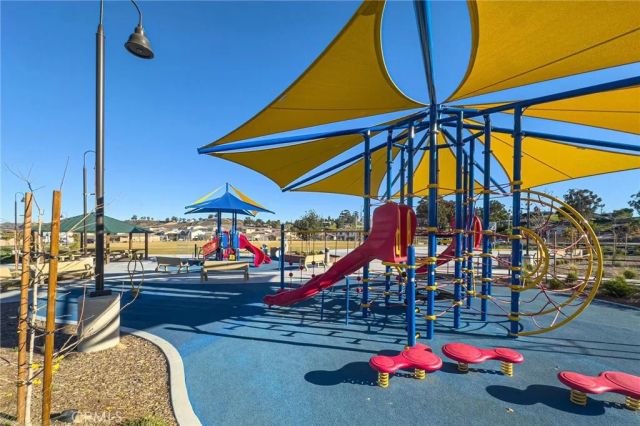 4884 Sicily, Lake Elsinore, CA 92530