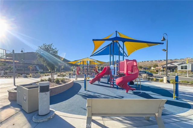 4884 Sicily, Lake Elsinore, CA 92530