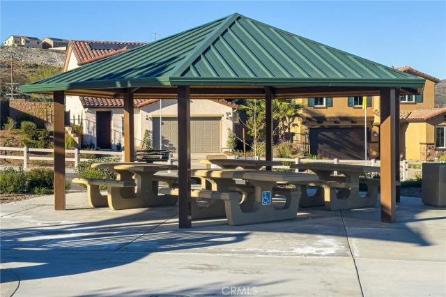 4884 Sicily, Lake Elsinore, CA 92530