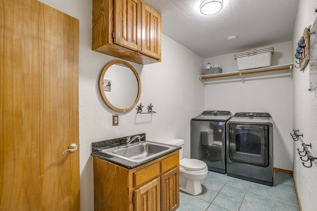 533 W Paloma Court, Fort Worth, TX 76108