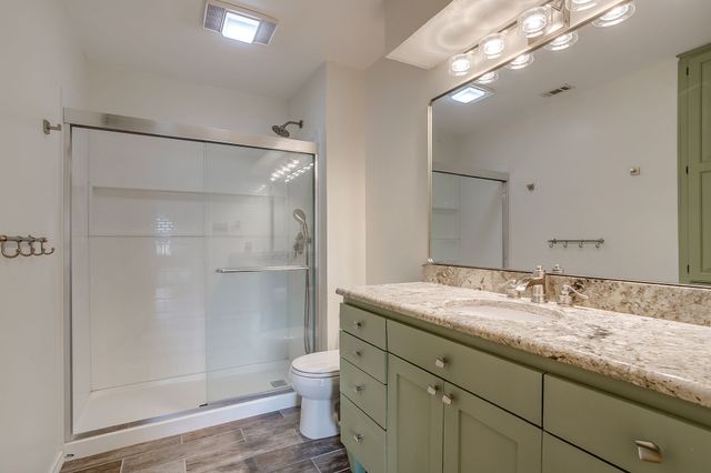 533 W Paloma Court, Fort Worth, TX 76108