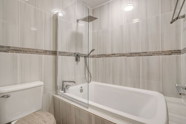 533 W Paloma Court, Fort Worth, TX 76108