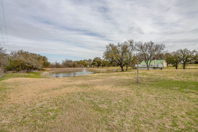 533 W Paloma Court, Fort Worth, TX 76108