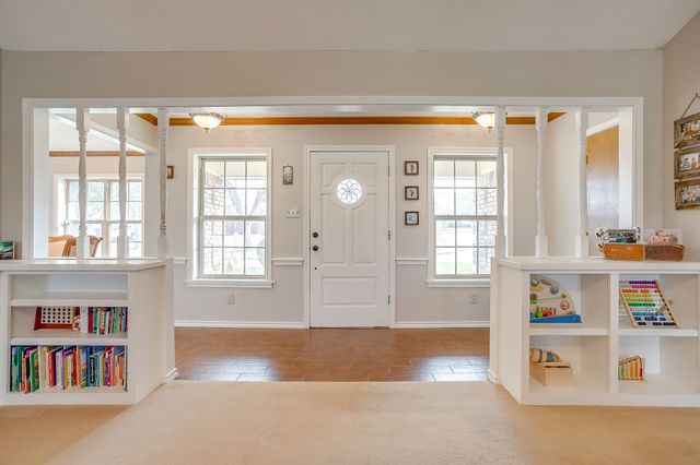 533 W Paloma Court, Fort Worth, TX 76108