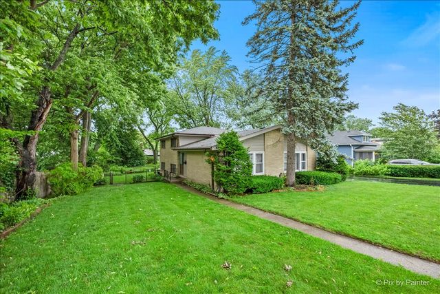 2530 Old Glenview Road, Wilmette, IL 60091