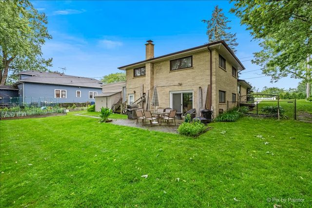 2530 Old Glenview Road, Wilmette, IL 60091