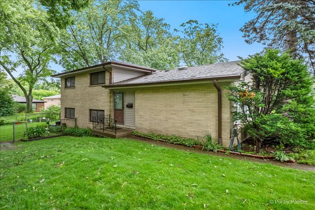 2530 Old Glenview Road, Wilmette, IL 60091