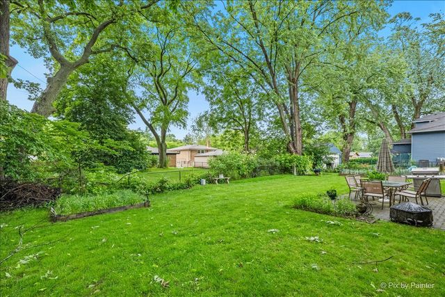 2530 Old Glenview Road, Wilmette, IL 60091