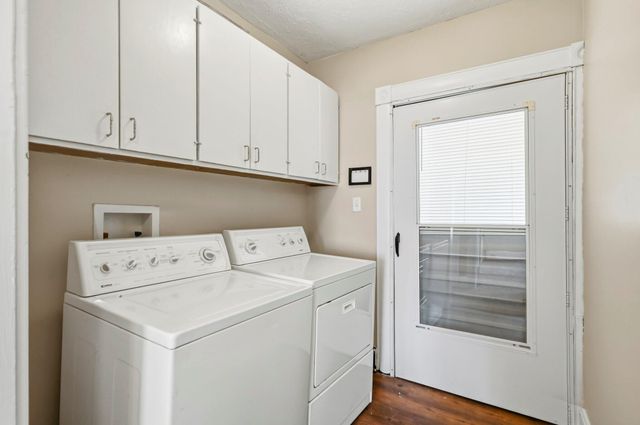 1111 E Walnut Street, Springfield, MO 65806