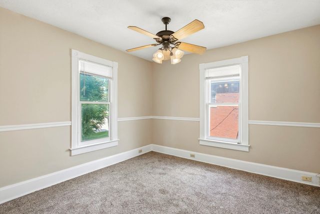 1111 E Walnut Street, Springfield, MO 65806
