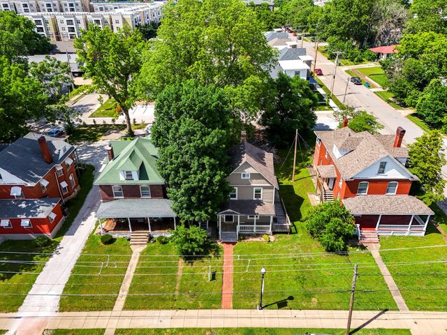1111 E Walnut Street, Springfield, MO 65806