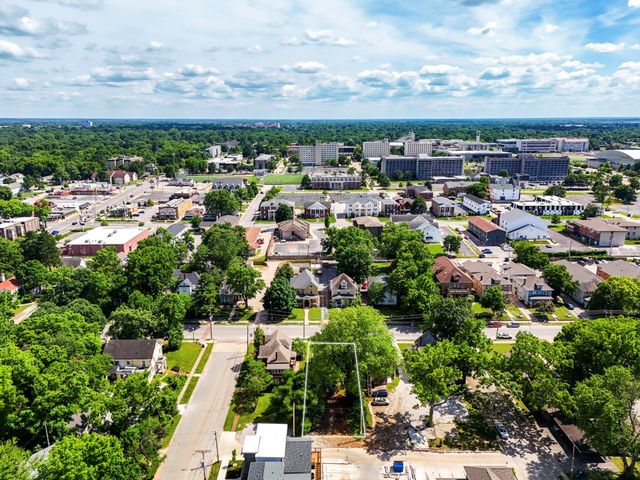 1111 E Walnut Street, Springfield, MO 65806