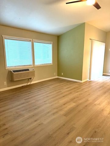 1509 Sunset Place, Mount Vernon, WA 98273