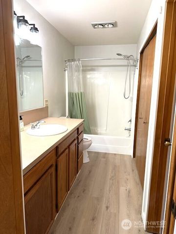 1509 Sunset Place, Mount Vernon, WA 98273