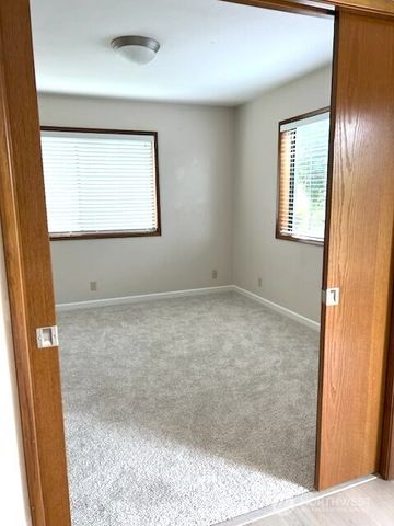 1509 Sunset Place, Mount Vernon, WA 98273