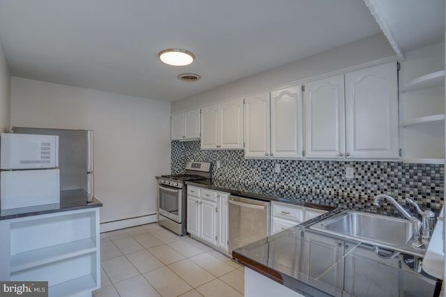 104 S WOODWARD AVE, Wilmington, DE 19805