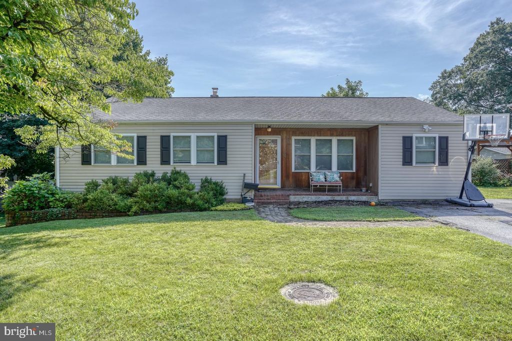 104 S WOODWARD AVE, Wilmington, DE 19805