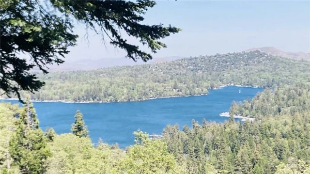 641 Virginia Court, Lake Arrowhead, CA 92352