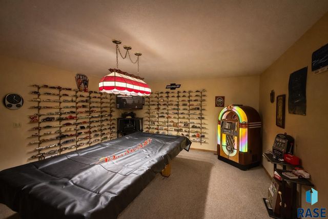 819 N Cliff Ave Avenue, Sioux Falls, SD 57103