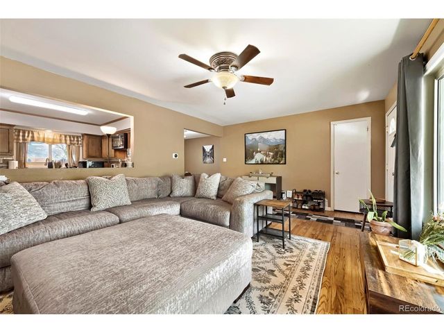 430 Hackberry Dr, Colorado Springs, CO 80911