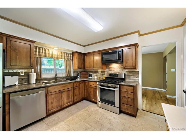 430 Hackberry Dr, Colorado Springs, CO 80911