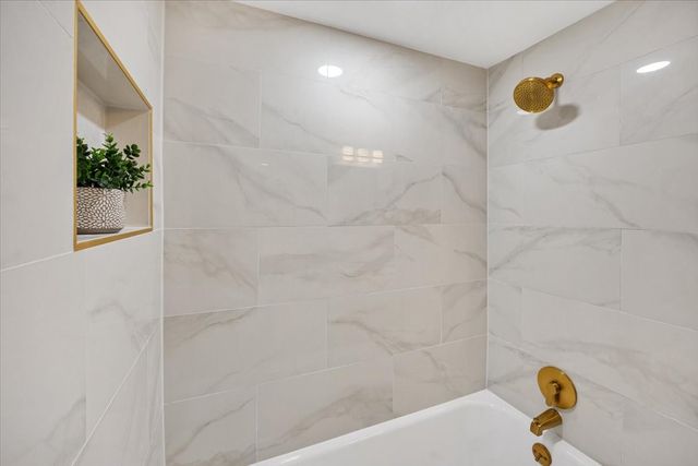 10524 Coleridge Street, Dallas, TX 75218