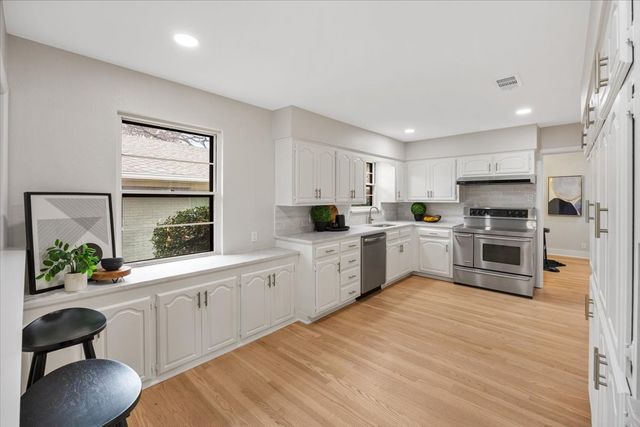 10524 Coleridge Street, Dallas, TX 75218