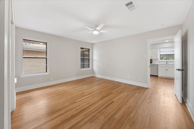 10524 Coleridge Street, Dallas, TX 75218