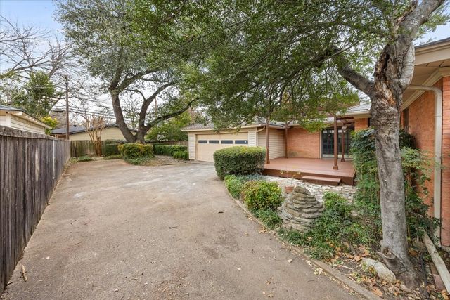 10524 Coleridge Street, Dallas, TX 75218