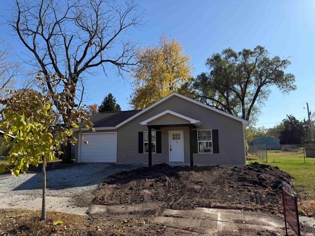 2817 Prairie Grove Drive, Fort Wayne, IN 46809