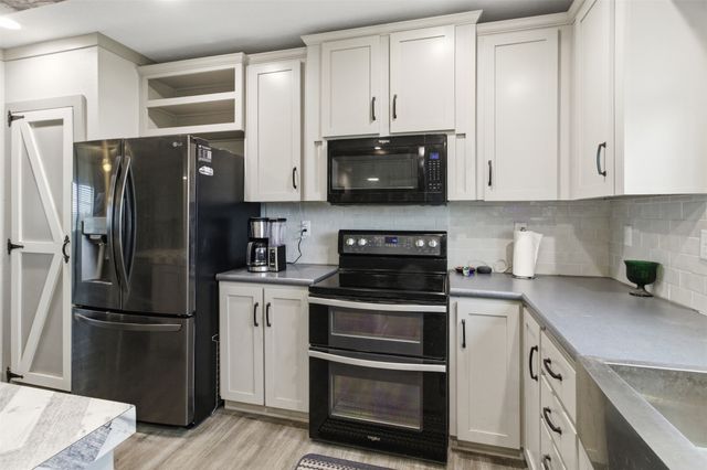 9013 County Road 1143, Leonard, TX 75452