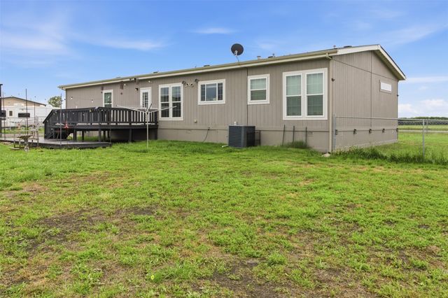 9013 County Road 1143, Leonard, TX 75452