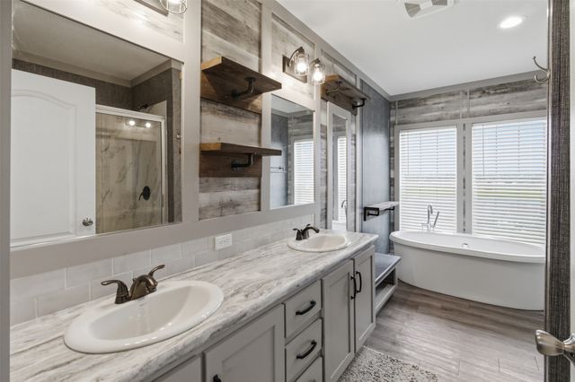 9013 County Road 1143, Leonard, TX 75452
