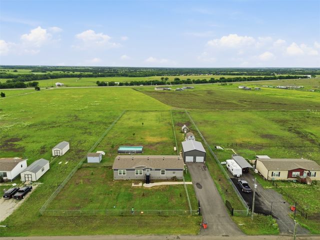 9013 County Road 1143, Leonard, TX 75452