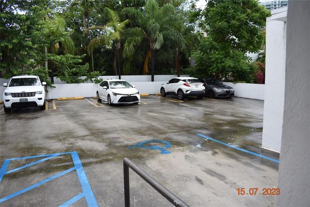 3051 SW 27th Avenue 204, Miami, FL 33133