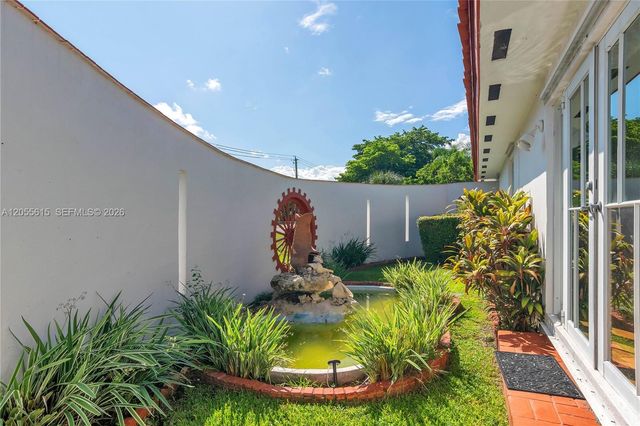 17320 SW 89th Ave, Palmetto Bay, FL 33157