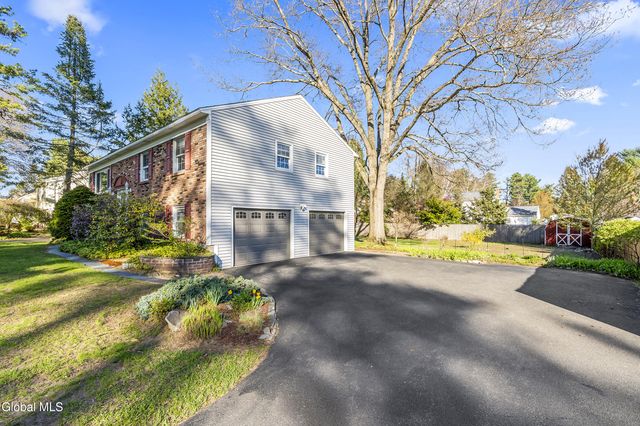 3158 Lone Pine Road, Guilderland, NY 12303