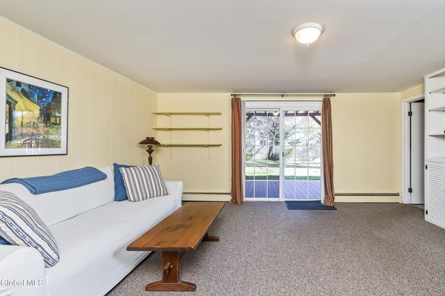 3158 Lone Pine Road, Guilderland, NY 12303