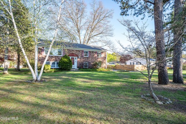 3158 Lone Pine Road, Guilderland, NY 12303