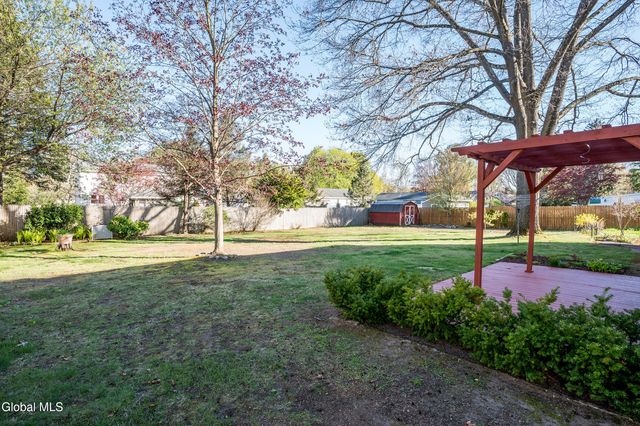 3158 Lone Pine Road, Guilderland, NY 12303