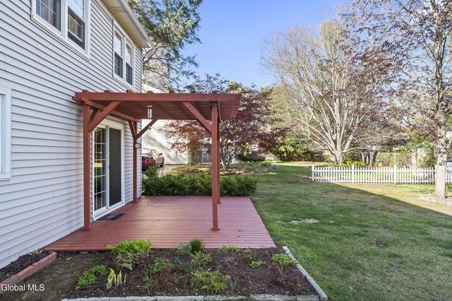 3158 Lone Pine Road, Guilderland, NY 12303